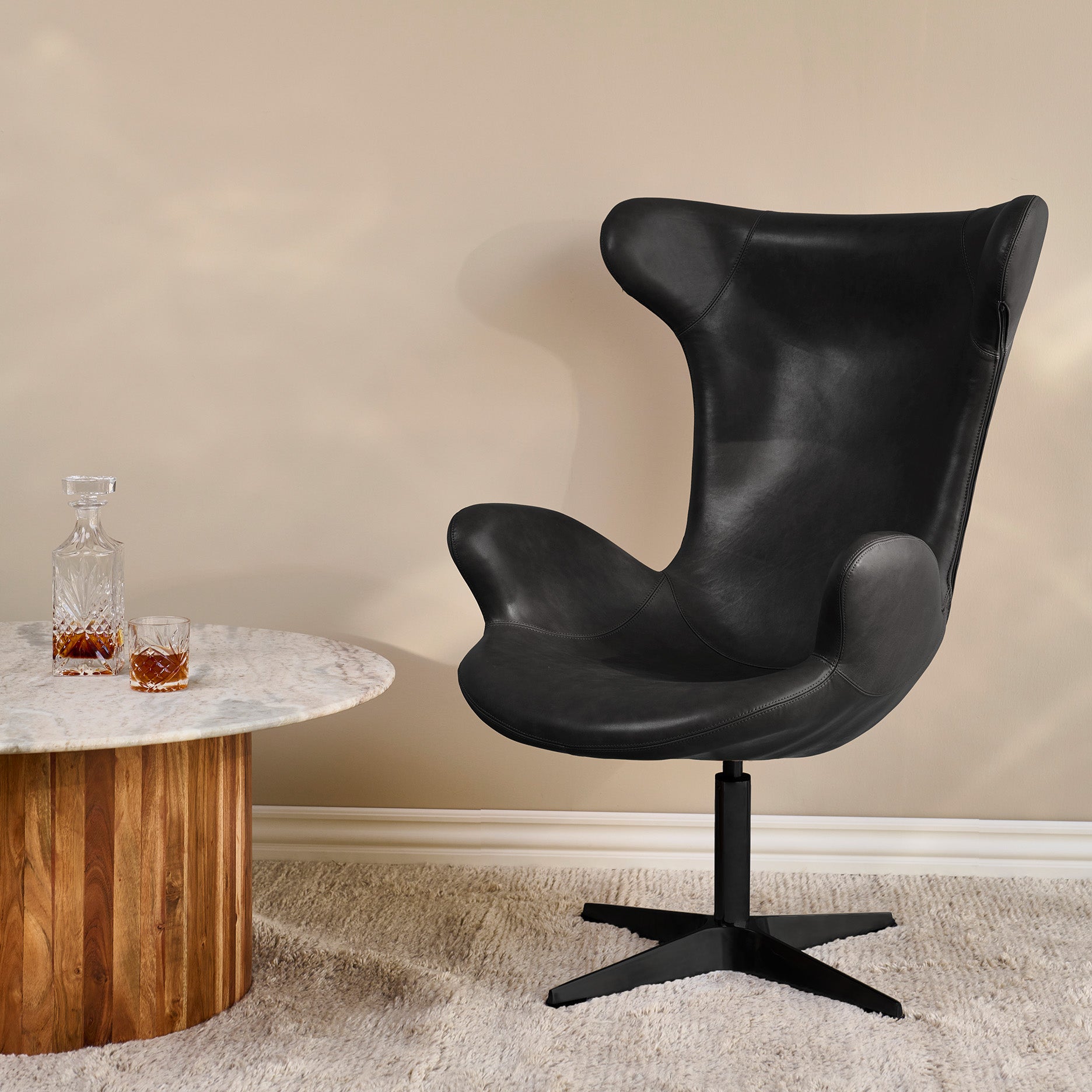 Victor loungestol læder m. sort drejesokkel